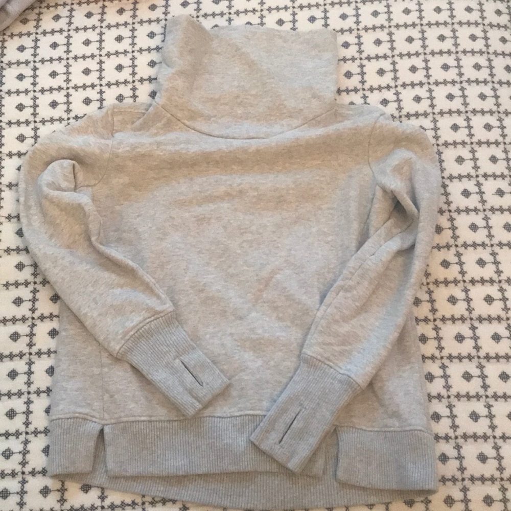 Athleta mock neck sweatshirt top